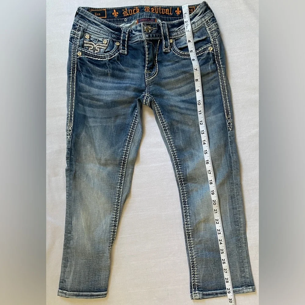 Rock Revival Ena Capri Jeans Style: RJ8469P23 Color: Ena P23 - Picture 8 of 12